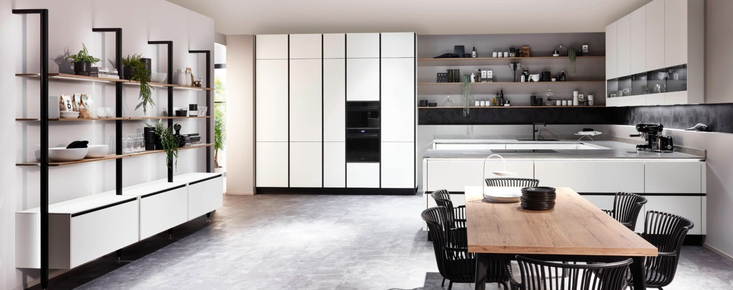 Moderne weiße Küchen